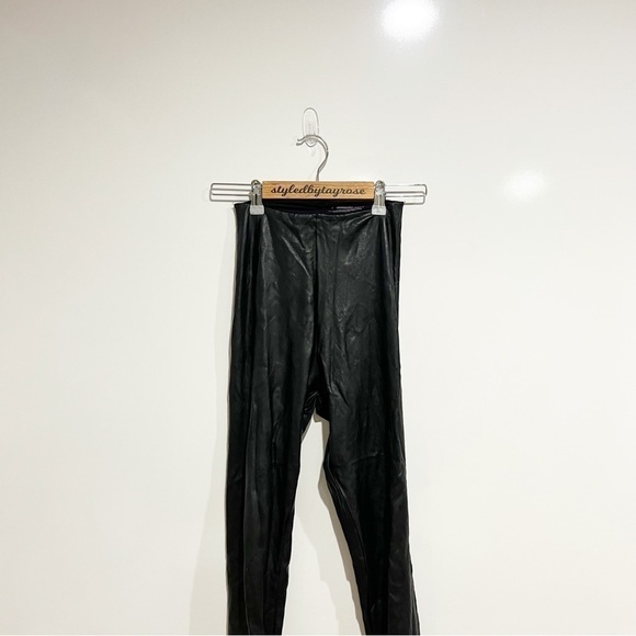 Commando Faux Leather Leggings in Black - Picture 4 of 9